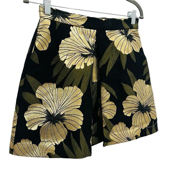 P.A.R.O.S.H. Black Gold Metallic Jacquard Pleated Mini Skirt Size Small - Picture 2 of 7